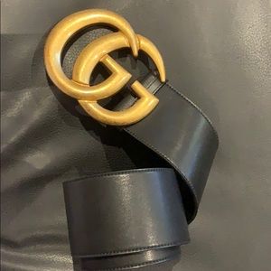Oversized Gucci belt